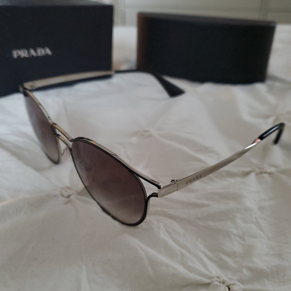 Amazing Prada Gunmetal Sunglasses w/Box Never Worn - Picture 3 of 10